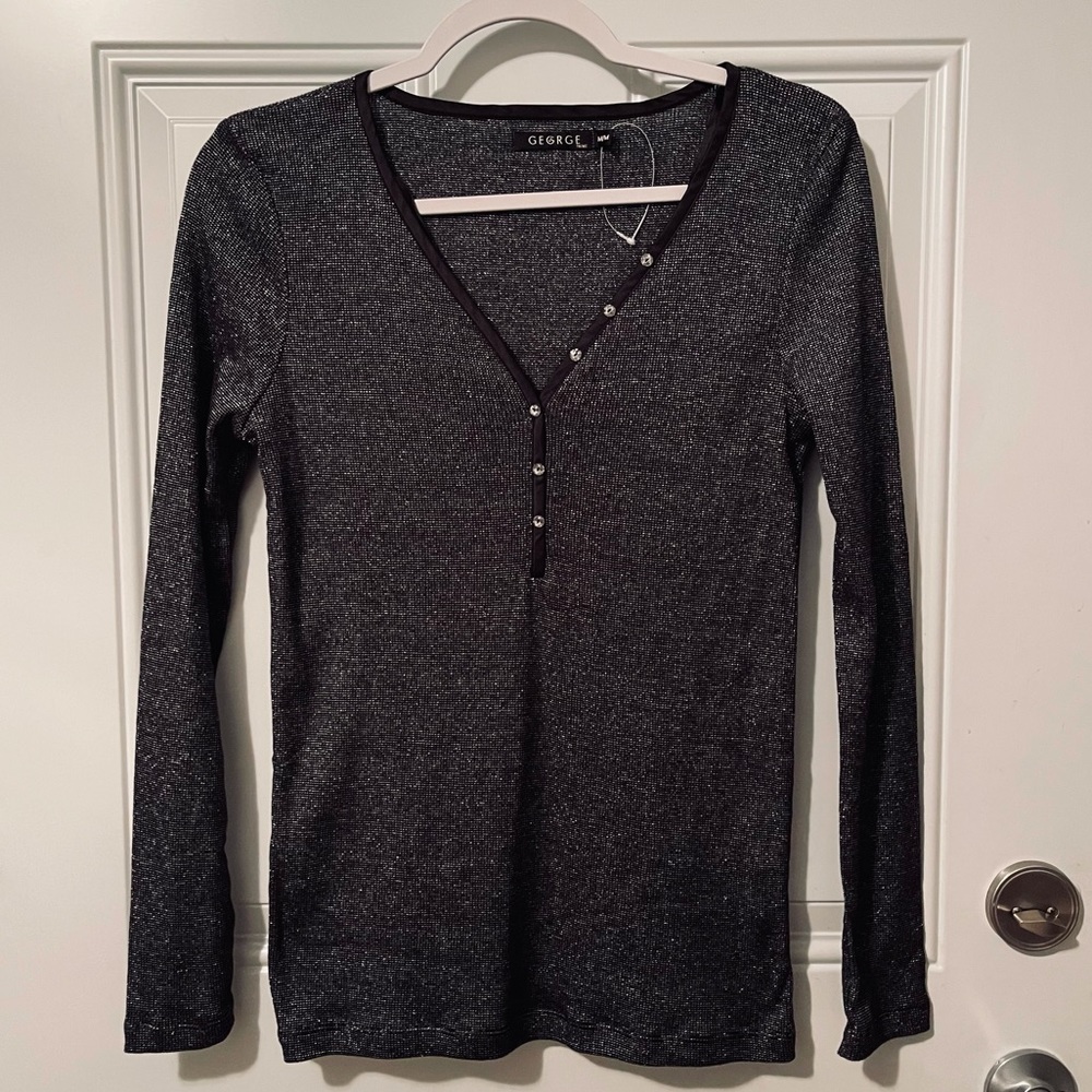 Silver shiny top 💎🤍 M